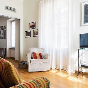Apartment Via Rusconi 10 - Bymyhomeincomo, Como